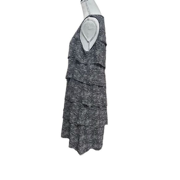 Jessica, Howard  - Picture 2 of 15